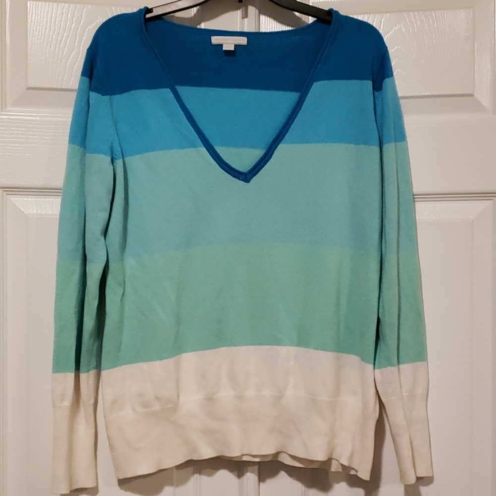 New york and Company sweater